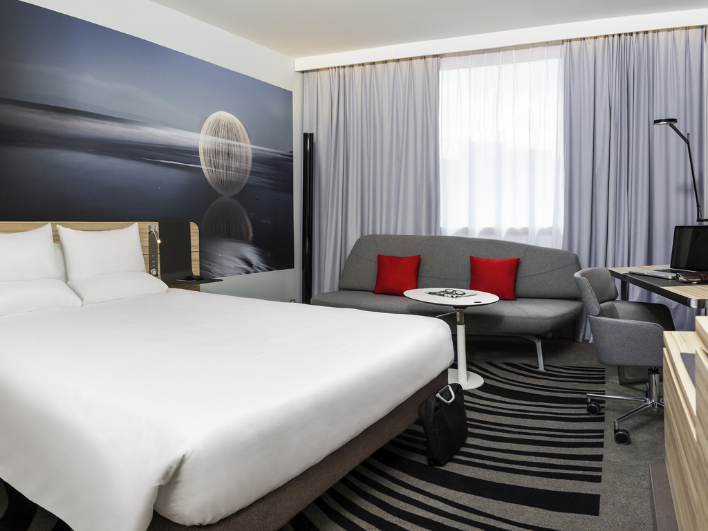 Novotel Manchester Centre - New Executive Room.jpg