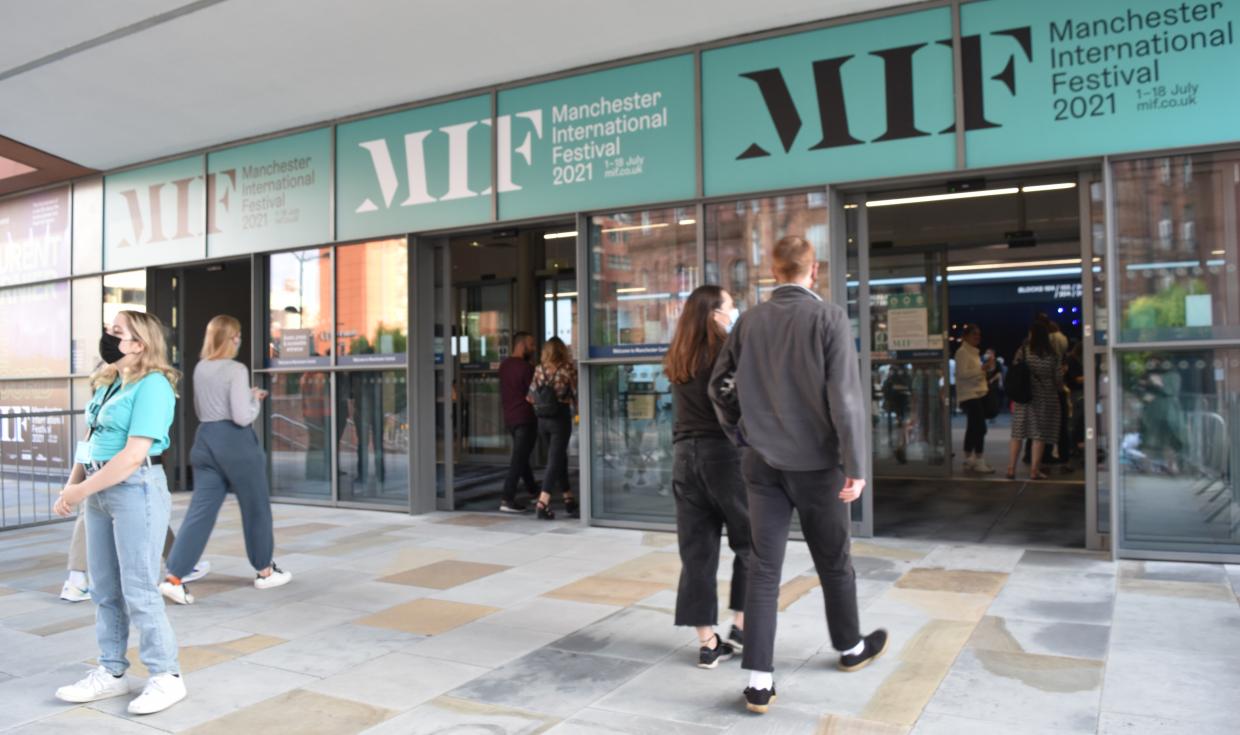 MIF - Central Entrance Signage