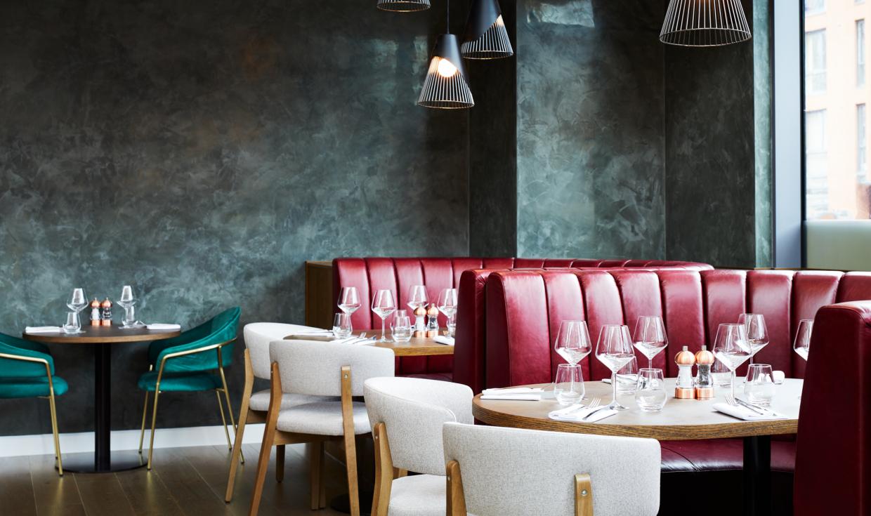 Hyatt-Regency-Manchester-The-Laureate-Restaurant-Booth-Close-Up